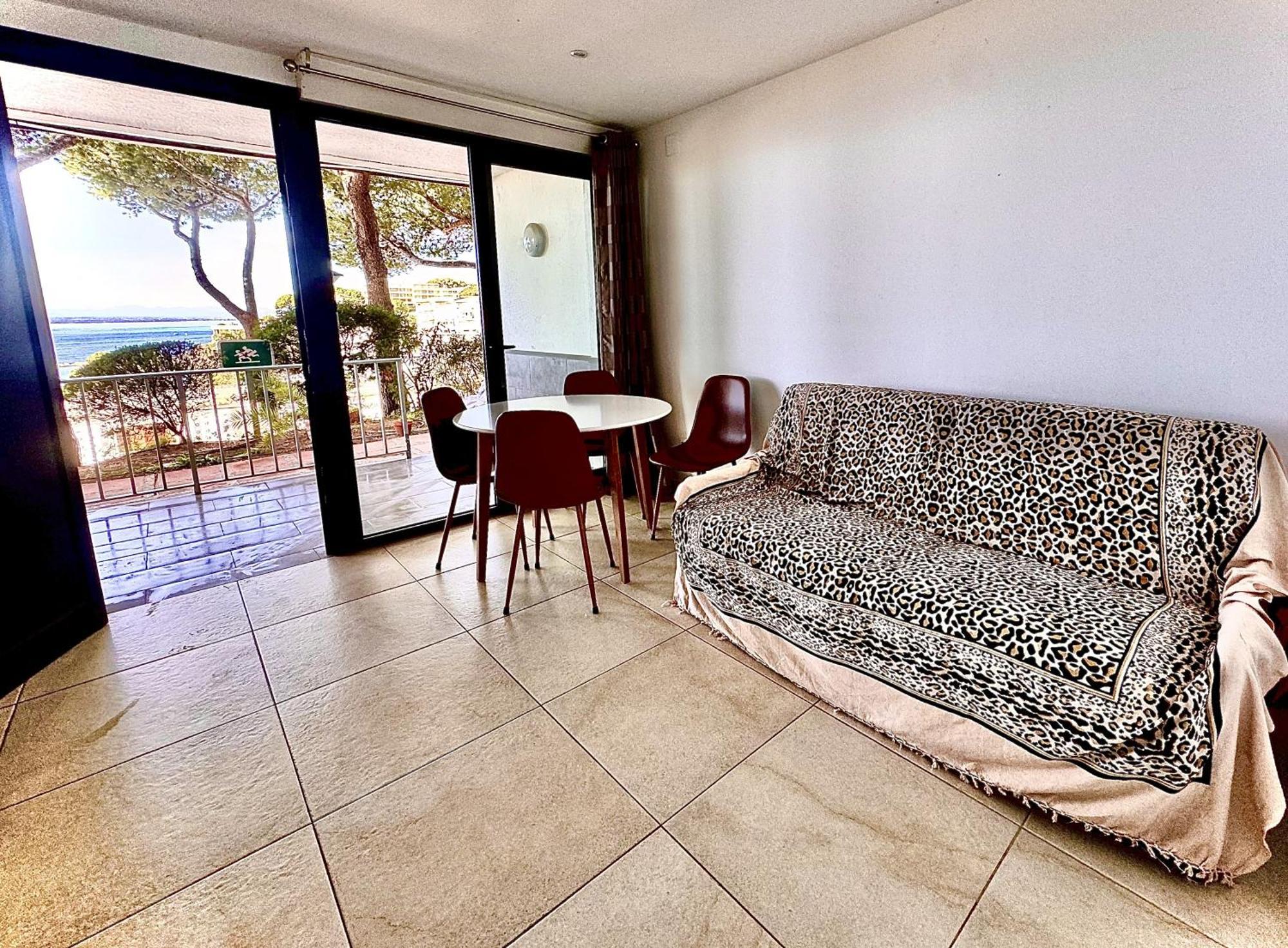 Bernie Apartment Roses Ngoại thất bức ảnh