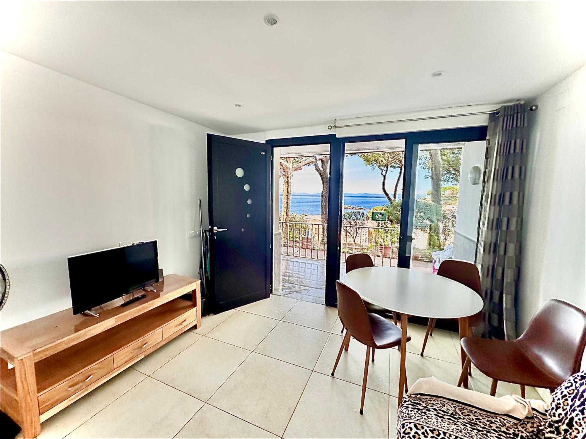 Bernie Apartment Roses Ngoại thất bức ảnh